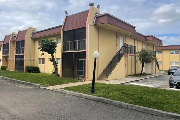 2854 NW 55TH AVE 1B
