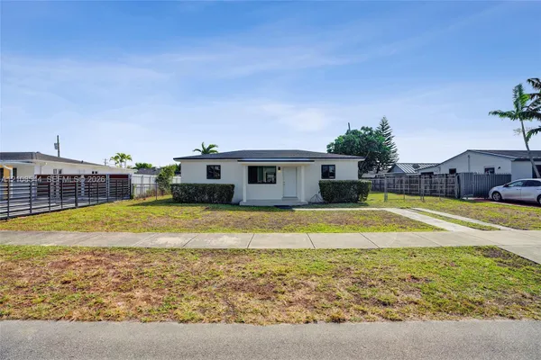 10100 SW 38TH TER