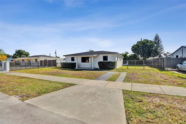 10100 SW 38TH TER