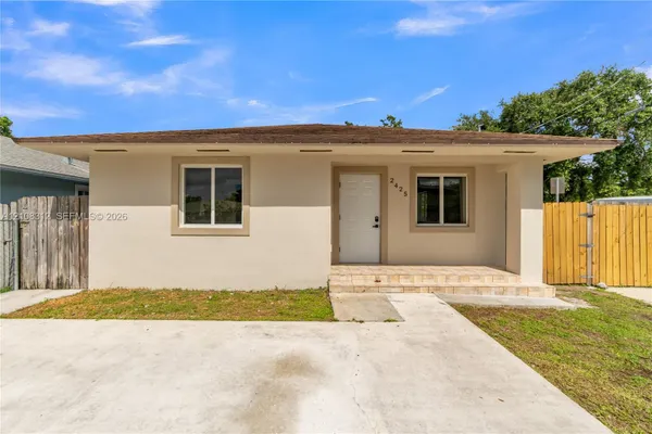 2425 NW 52ND ST