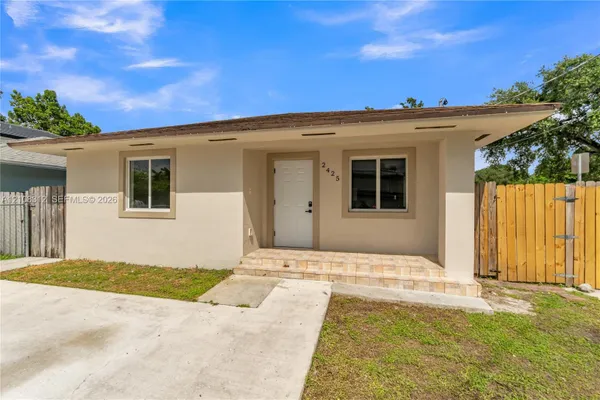 2425 NW 52ND ST