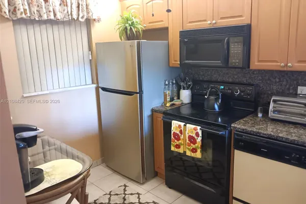 3545 NE 166TH ST 306