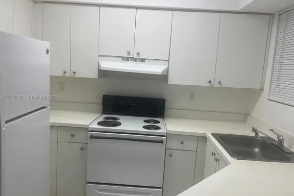 8335 SW 152ND AVE B-304
