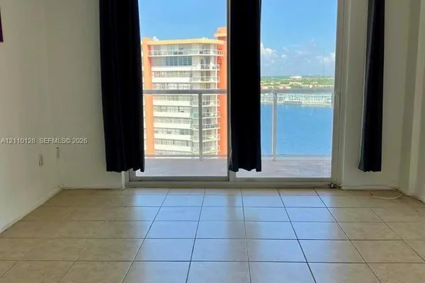 1351 NE MIAMI GARDENS DR 1624E