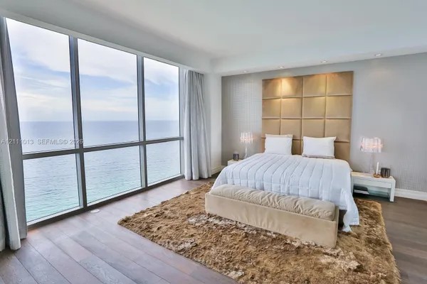 17749 COLLINS AVE 3101