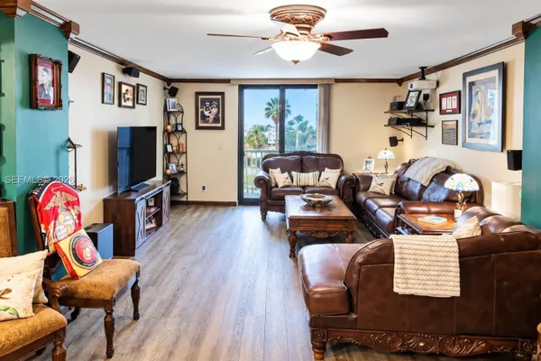 1500 S OCEAN DR 2G