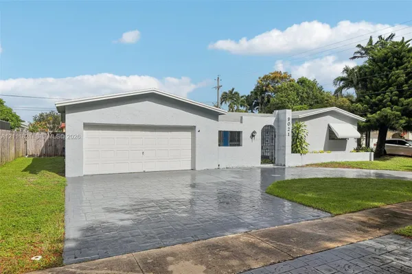 9021 SW 55TH CT