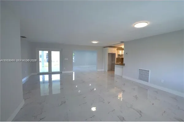 9040 SW 48TH TER