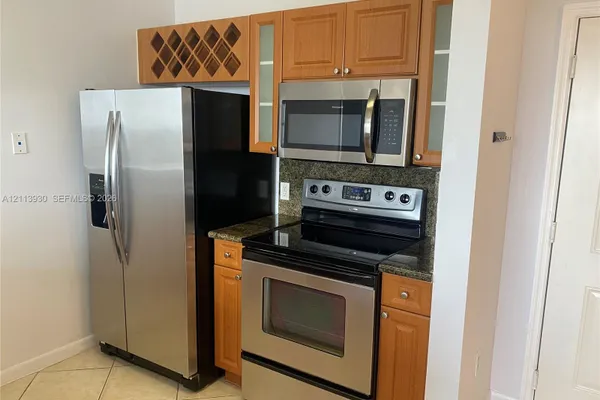 1 GLEN ROYAL PKWY 1113