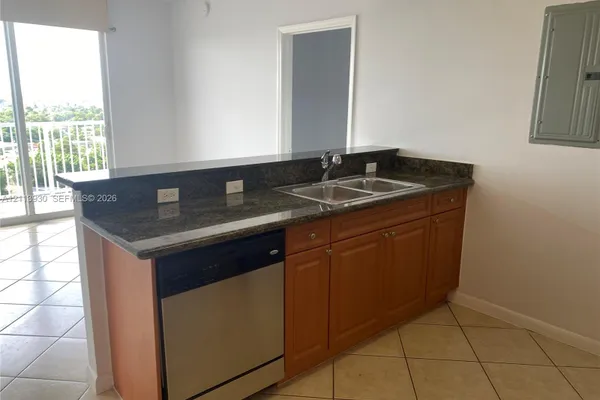 1 GLEN ROYAL PKWY 1113