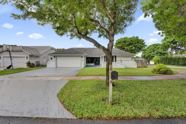 5741 SW 88TH TER