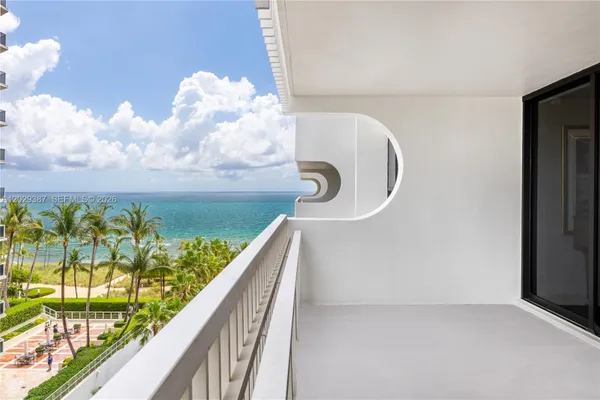 10205 COLLINS AVE 604