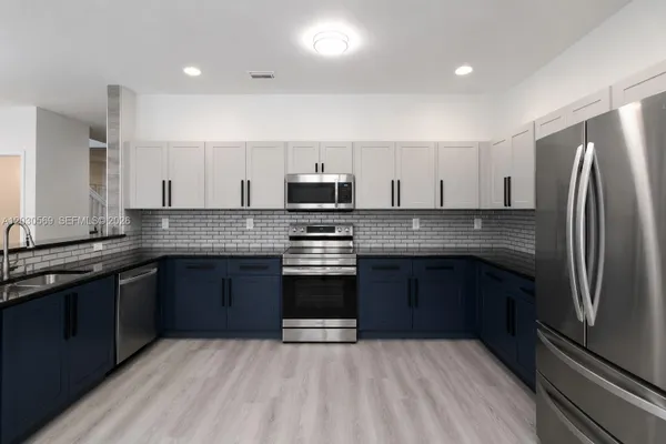2564 SW 147TH PATH