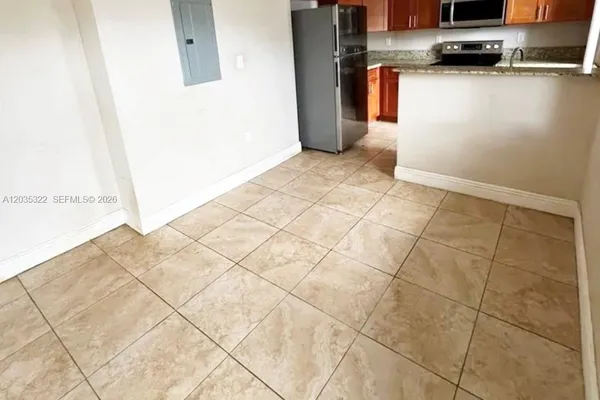 1999 NW 5TH PL 2