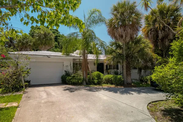 698 NW 7TH AVE