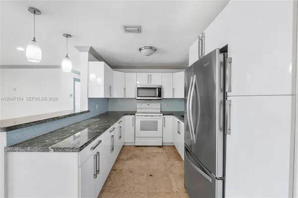 1541 SW 52ND AVE