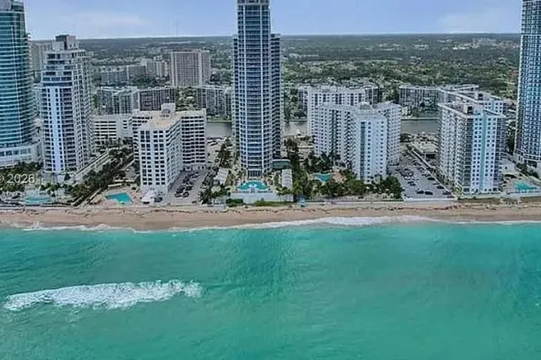 3101 S OCEAN DR 1406