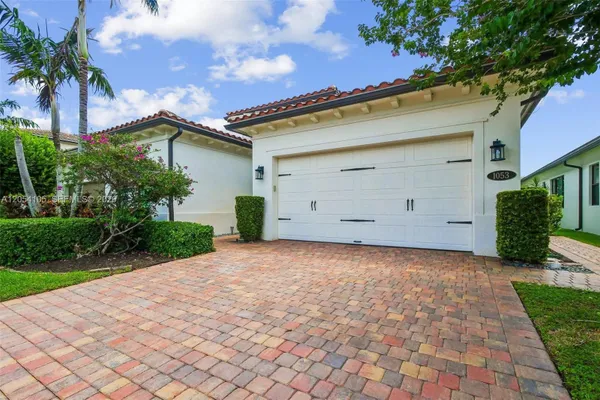 1053 SW 113TH WAY