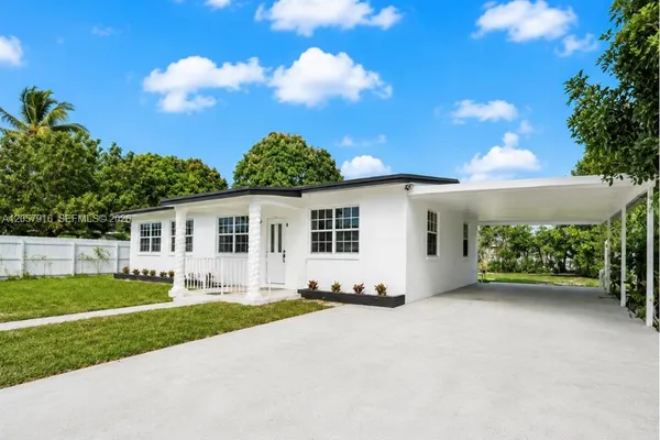 18045 NW 2ND PL