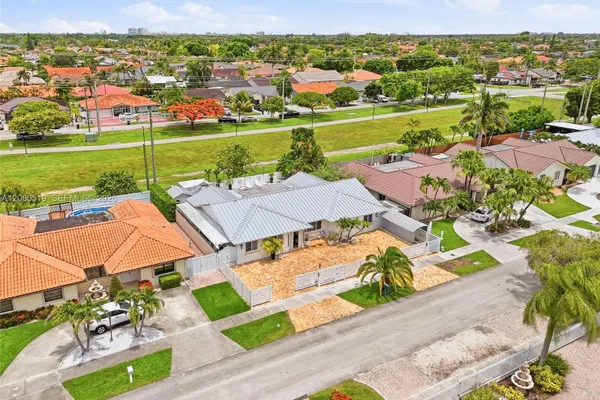 323 NW 136TH PL