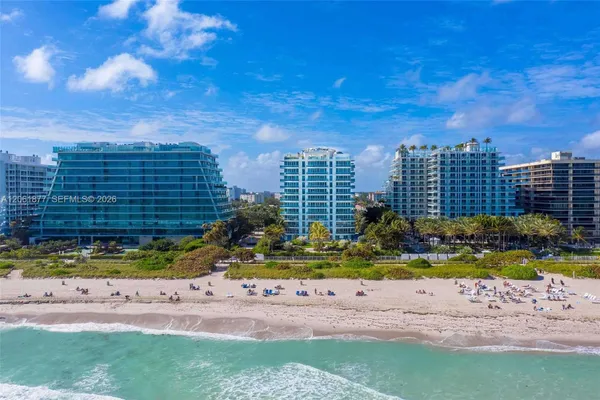 9401 COLLINS AVE 401
