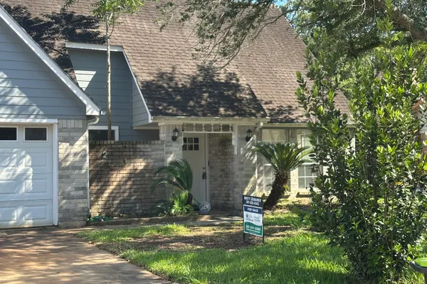 2616 EL CAMINO DR