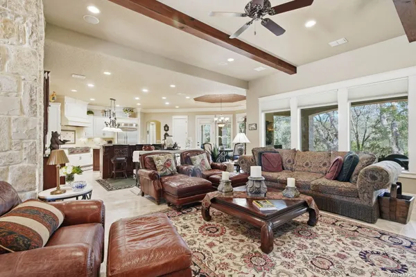 133 MARIPOSA LOOP