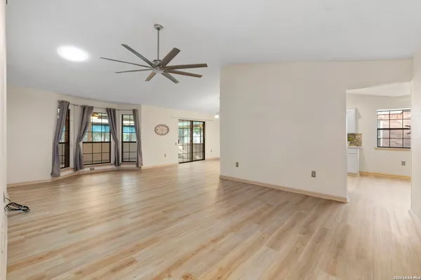 3632 FOX RUN