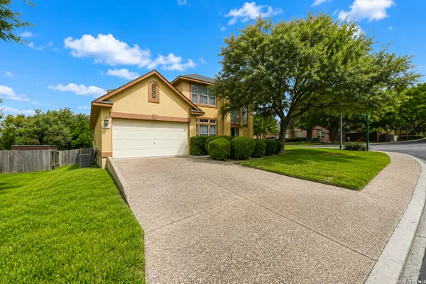514 KEN DR