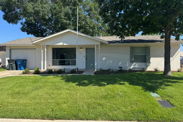 606 BAVARIAN DR