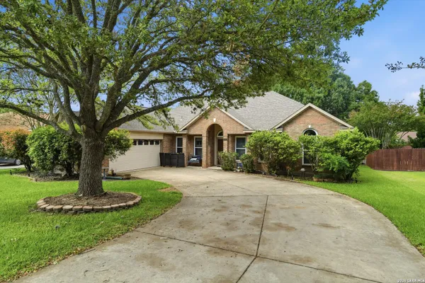 4301 GOLDEN OAK