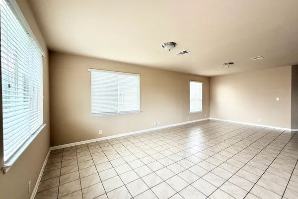 474 CENTINELA
