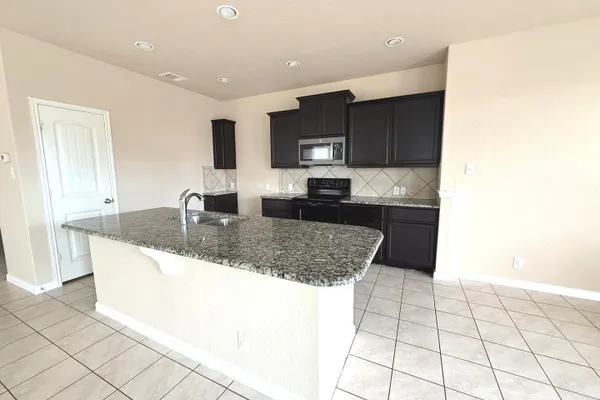 474 CENTINELA