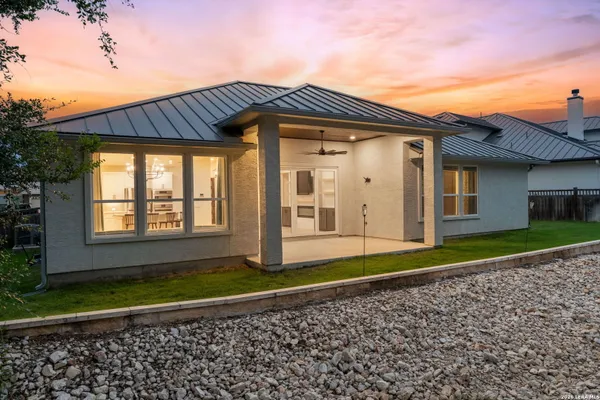 2473 KOOKABURRA DR