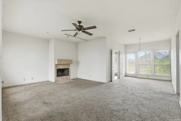 6100 WOODLAKE PKWY 605