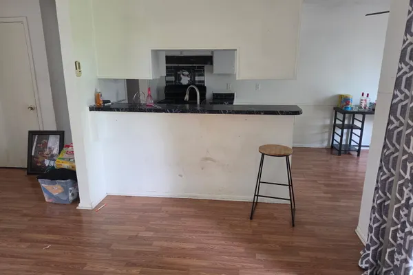 4426 JAMESTOWN