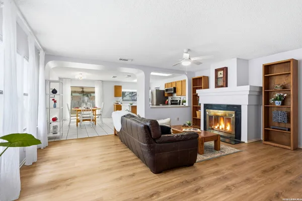 21507 LONGWOOD