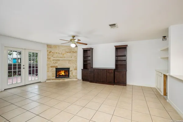 3322 CARNABY CREEK DR