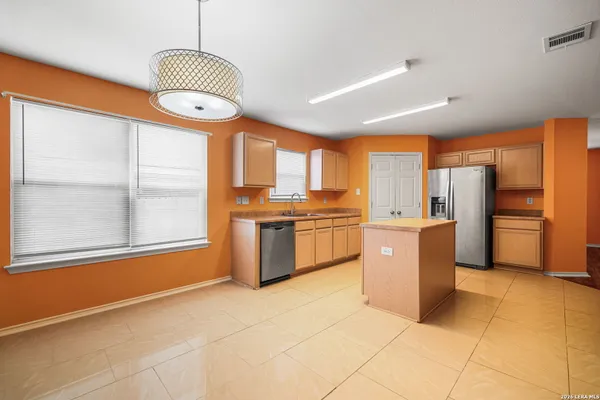 4406 GRANITE SHLS