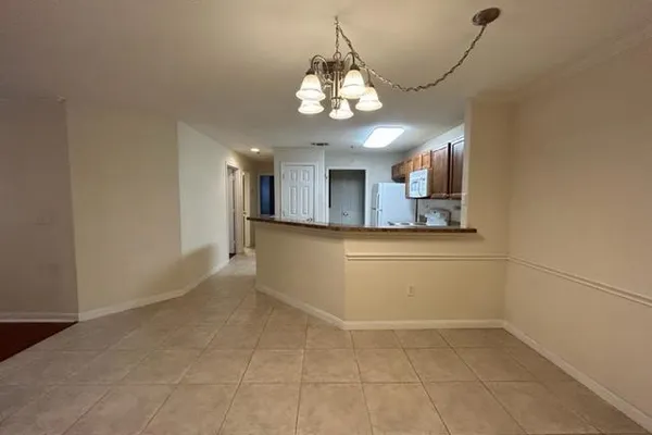 7323 SNOWDEN 3105