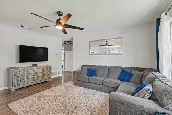 3210 KIRBY DR