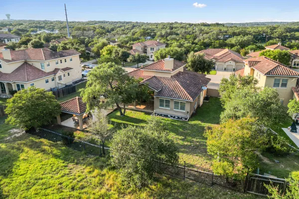 25022 ESTANCIA CIR