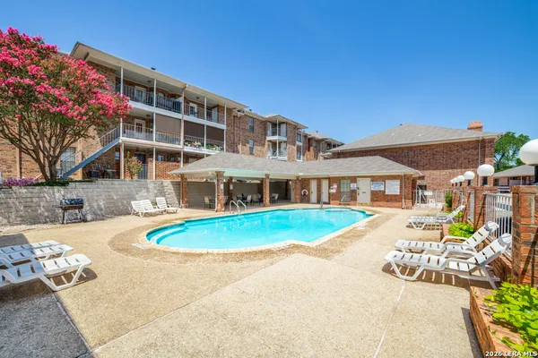 5359 FREDERICKSBURG RD 515