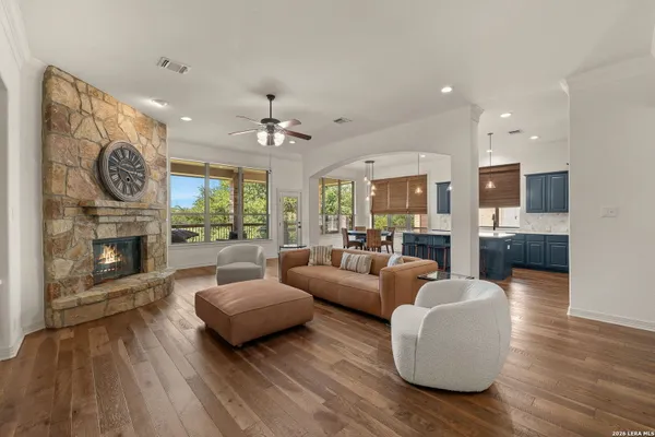 7815 HERMOSA HL