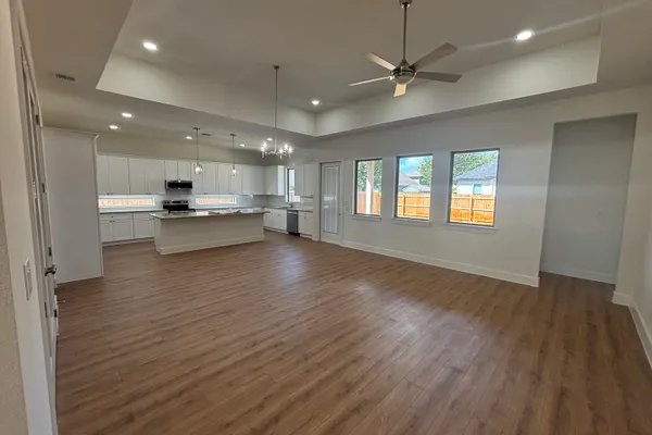 15623 FAIR LN