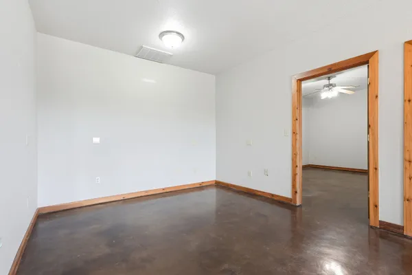 412 BEAR SPRINGS TRL