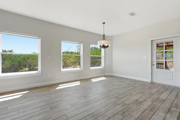 412 BEAR SPRINGS TRL