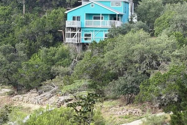 272 PLUM COVE RD