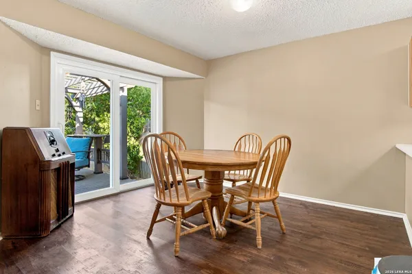 18635 CREEKSIDE PASS