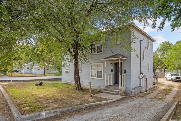 716 FAIR AVE